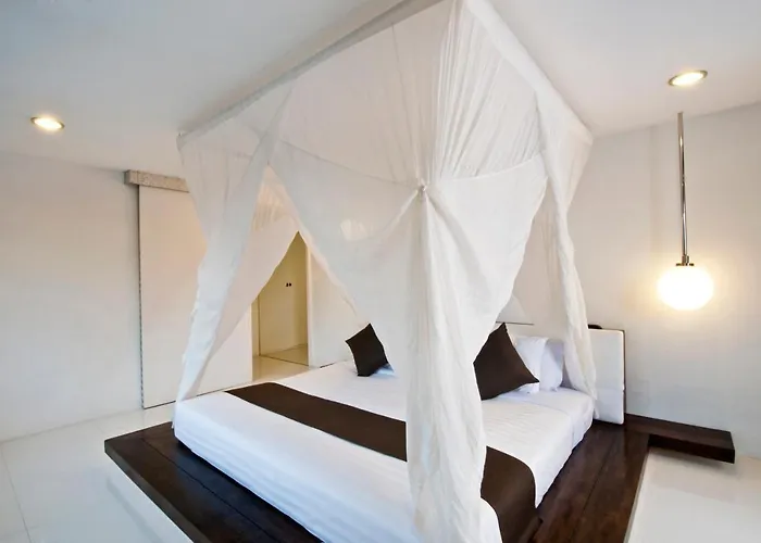5br Sabtu - Minggu Seminyak (Bali)