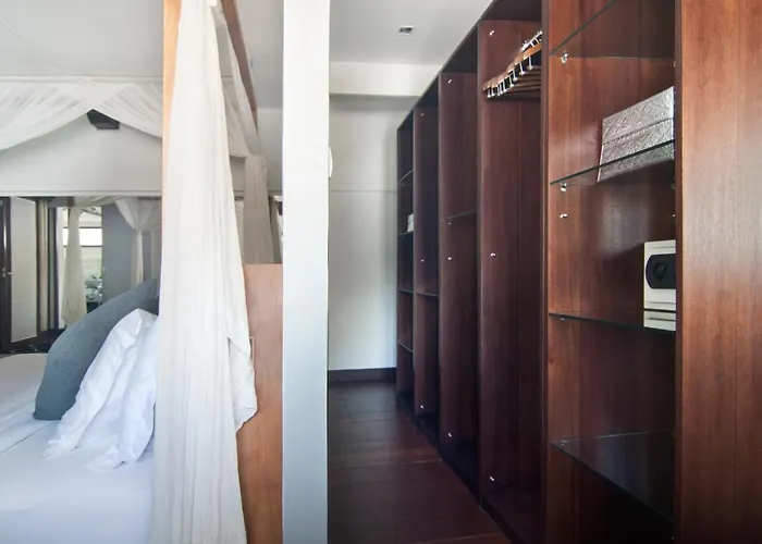 5br Sabtu - Minggu Villa Seminyak (Bali)