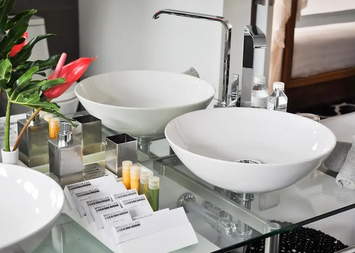 Villa 5br Sabtu - Minggu Seminyak (Bali)